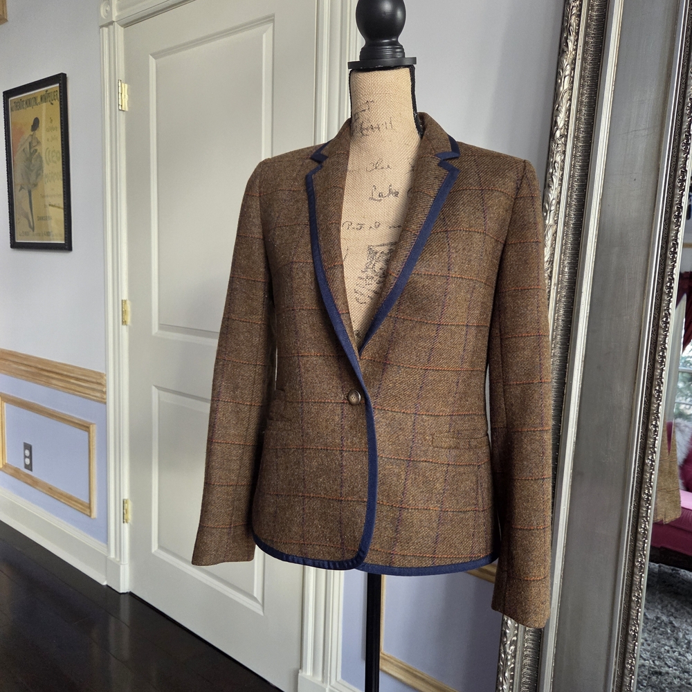 Tommy Hilfiger Brown Check Blazer with Blue Trim - Picture 2 of 7